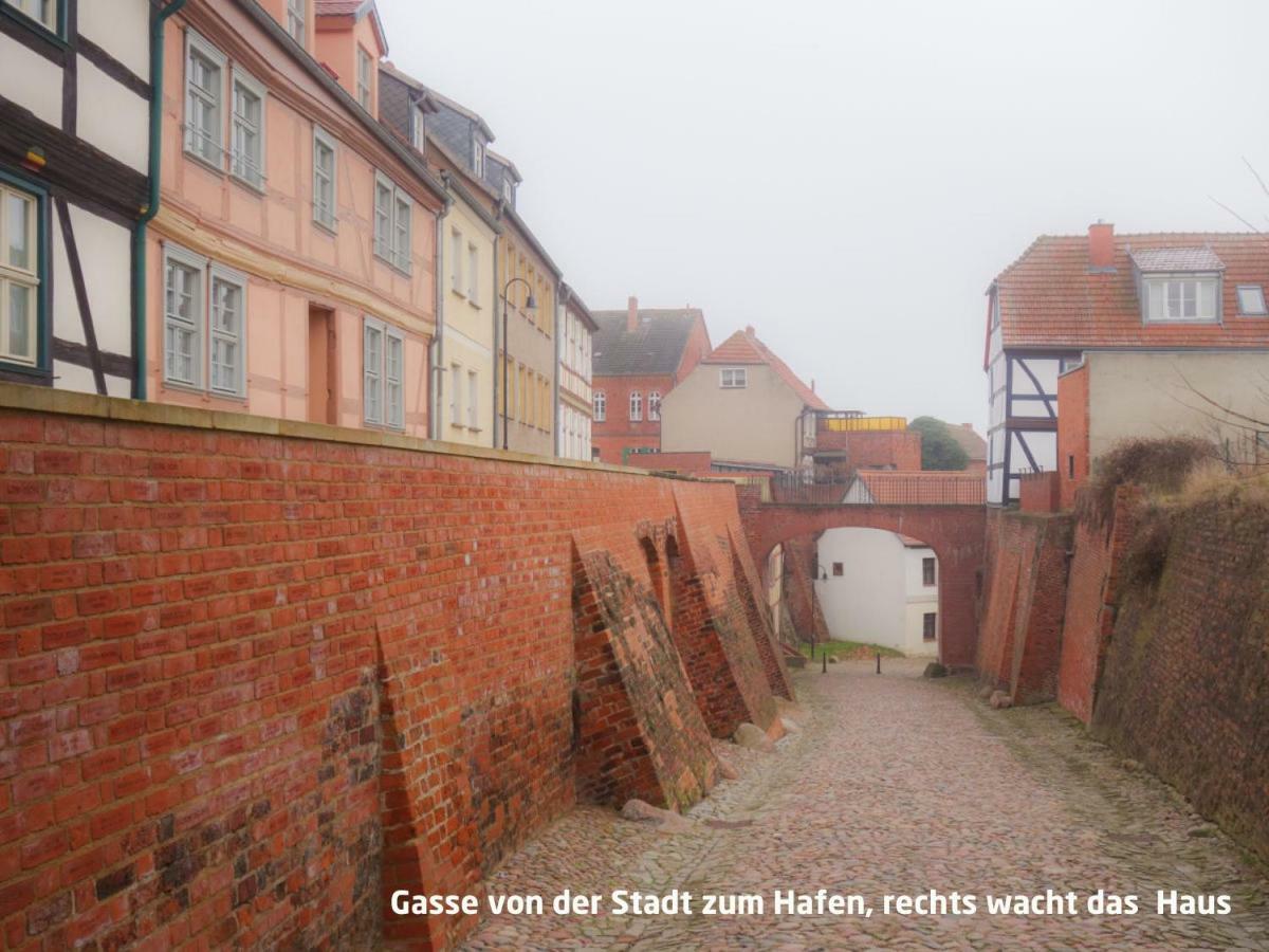 Appartamento Haus Zur Eselsbruecke Tangermünde Esterno foto