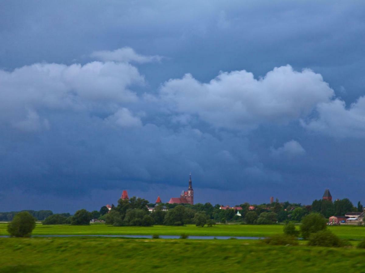Appartamento Haus Zur Eselsbruecke Tangermünde Esterno foto